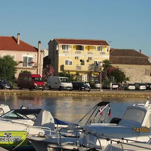 Renjak Apartament Sukošan