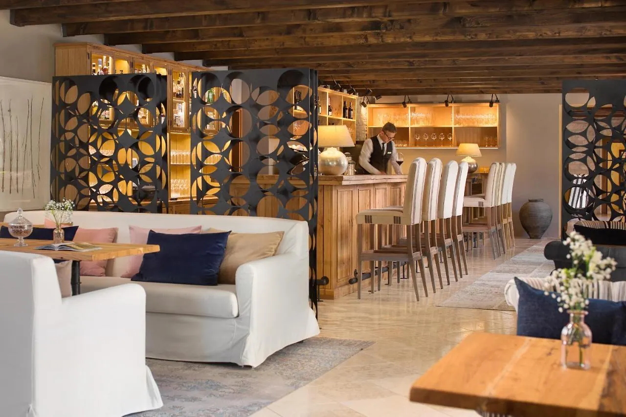 Meneghetti Wine Hotel And Winery - Relais & Chateaux Bale