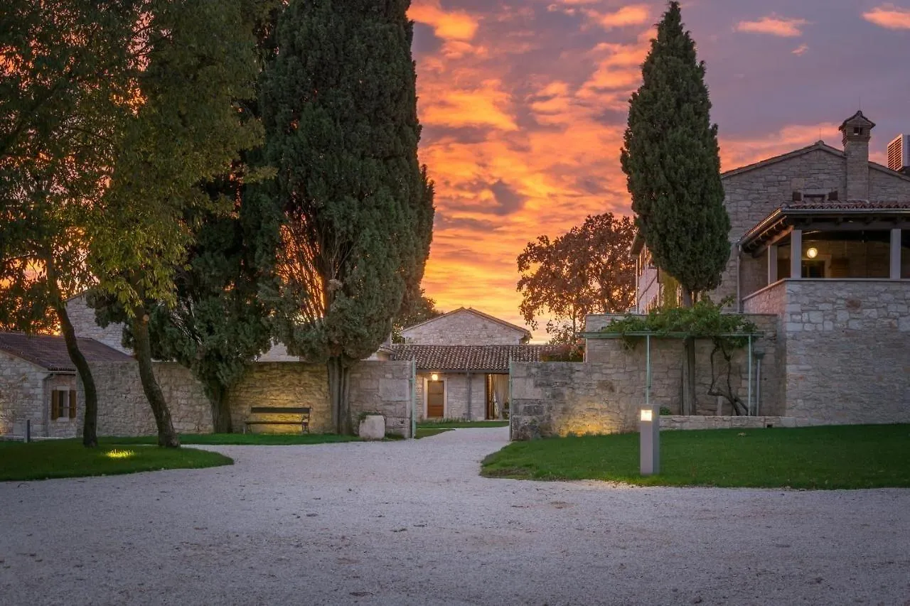 Meneghetti Wine Hotel And Winery - Relais & Chateaux Bale